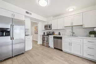 19124 Vineyard Ln, Saratoga, CA 95070 - Photo 9