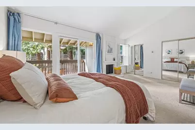 19124 Vineyard Ln, Saratoga, CA 95070 - Photo 15