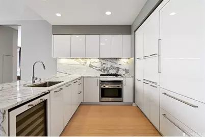 301 Mission St 303, San Francisco, CA 94105 - Photo 1