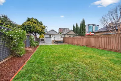 143 N Almaden Blvd, San Jose, CA 95110 - Photo 39