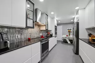 18762 Casa Blanca Ln, Saratoga, CA 95070 - Photo 7