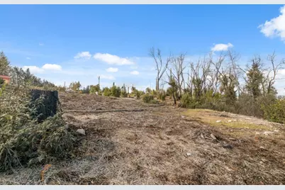 90 Braemoor Dr, Santa Cruz, CA 95060 - Photo 15