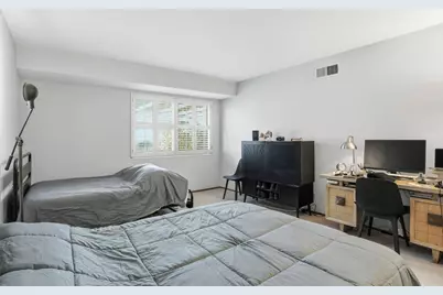 5449 Cribari Grn, San Jose, CA 95135 - Photo 17
