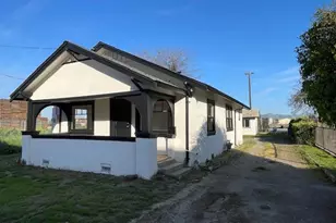 739 Pine Dr, Hollister, CA 95023 - Photo 1