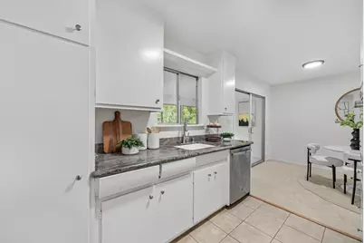 1369 Phelps Ave 9, San Jose, CA 95117 - Photo 9