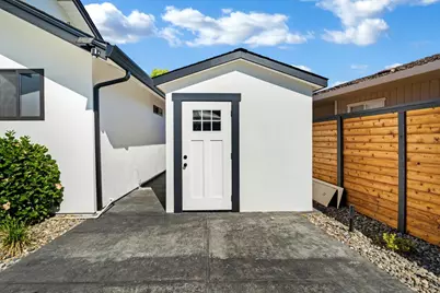 1220 S Ridgemark Dr, Hollister, CA 95023 - Photo 71