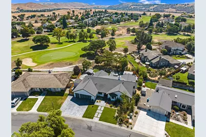 1220 S Ridgemark Dr, Hollister, CA 95023 - Photo 111