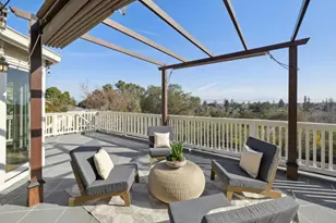 22208 Quinterno Ct, Cupertino, CA 95014 - Photo 15