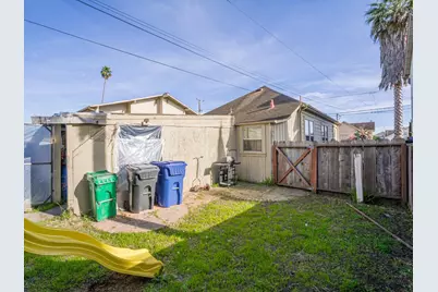 215 Palm Ave, Watsonville, CA 95076 - Photo 25