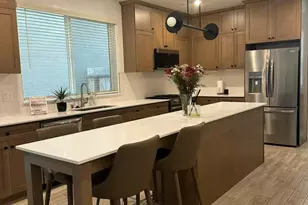 2732 E Teaberry Dr, Fresno, CA 93730 - Photo 9