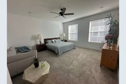 2732 E Teaberry Dr, Fresno, CA 93730 - Photo 15