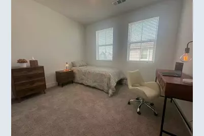 2732 E Teaberry Dr, Fresno, CA 93730 - Photo 23