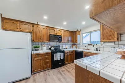 1130 Montecito Cir, Salinas, CA 93901 - Photo 15