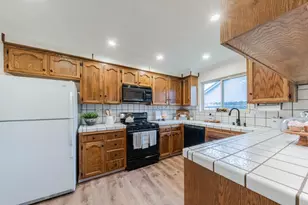 1130 Montecito Cir, Salinas, CA 93901 - Photo 15