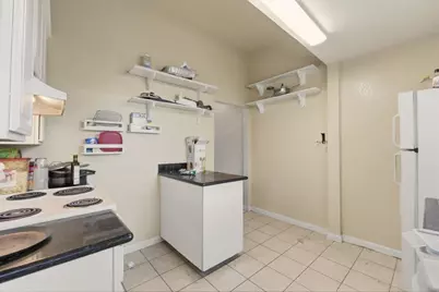 325 E Saint John St, San Jose, CA 95112 - Photo 9