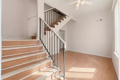 325 E Saint John St, San Jose, CA 95112 - Photo 13