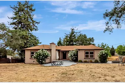 2468 Hidden Ln, Hayward, CA 94541 - Photo 3