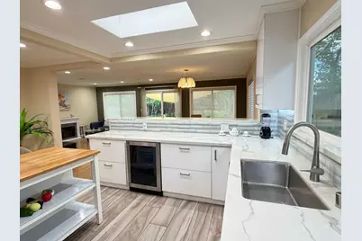 638 Rand St, San Mateo, CA 94401 - Photo 9