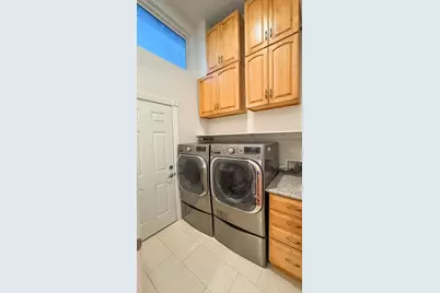 827 Richardson Ct, Palo Alto, CA 94303 - Photo 11