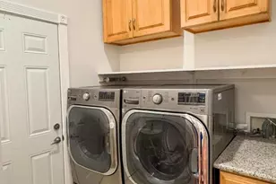 827 Richardson Ct, Palo Alto, CA 94303 - Photo 11