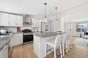 321 Beechnut Ave, Sunnyvale, CA 94085 - Photo 1