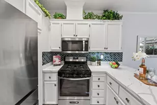 334 Ballymore Cir, San Jose, CA 95136 - Photo 7