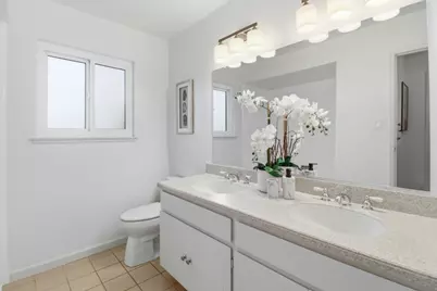 1912 Los Altos Dr, San Mateo, CA 94402 - Photo 39