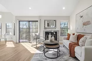 649 La Maison Dr, San Jose, CA 95128 - Photo 1