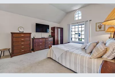 132 Danbury Ln, Redwood City, CA 94061 - Photo 19