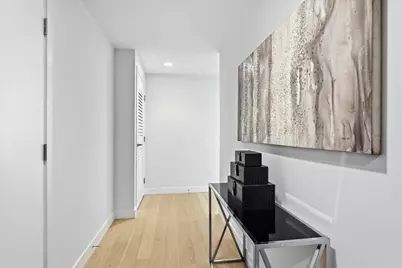 188 W St James Street 11204, San Jose, CA 95110 - Photo 19
