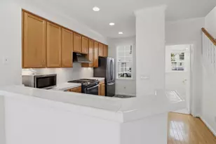 374 Marquetry Ct, San Jose, CA 95116 - Photo 11