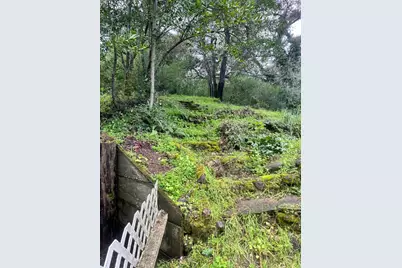 16220 Greenwood Rd, Monte Sereno, CA 95030 - Photo 25