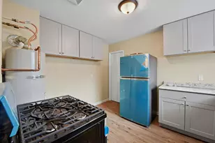 6928 Fresno St, Oakland, CA 94605 - Photo 13