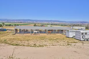 844 River Rd, Salinas, CA 93908 - Photo 13