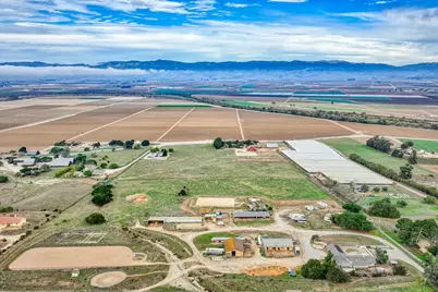 844 River Rd, Salinas, CA 93908 - Photo 3