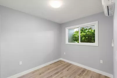 620 Alamo Ct, Mountain View, CA 94043 - Photo 13