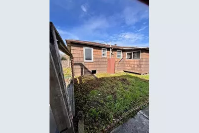 65 Bayshore Cir, San Bruno, CA 94066 - Photo 13