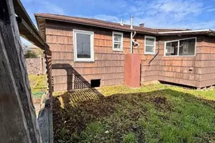 65 Bayshore Cir, San Bruno, CA 94066 - Photo 13
