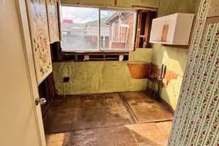 65 Bayshore Cir, San Bruno, CA 94066 - Photo 15