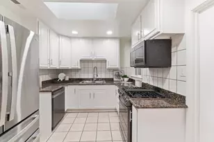 14 Bradford Dr, South San Francisco, CA 94080 - Photo 9