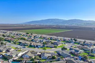 207 Encinada Dr, Salinas, CA 93901 - Photo 3