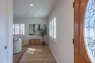 207 Encinada Dr, Salinas, CA 93901 - Photo 11
