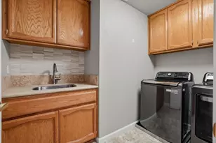 104 Hesser Ct, Folsom, CA 95630 - Photo 51