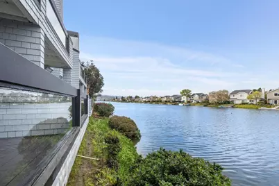 18 Cape Hatteras Ct, Redwood City, CA 94065 - Photo 7