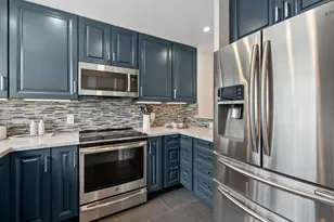 18 Cape Hatteras Ct, Redwood City, CA 94065 - Photo 15