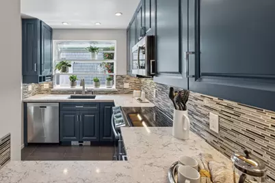 18 Cape Hatteras Ct, Redwood City, CA 94065 - Photo 17