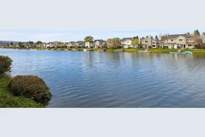 18 Cape Hatteras Ct, Redwood City, CA 94065 - Photo 9