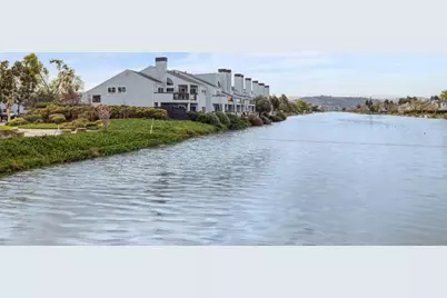 18 Cape Hatteras Ct, Redwood City, CA 94065 - Photo 35