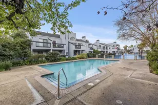 18 Cape Hatteras Ct, Redwood City, CA 94065 - Photo 37