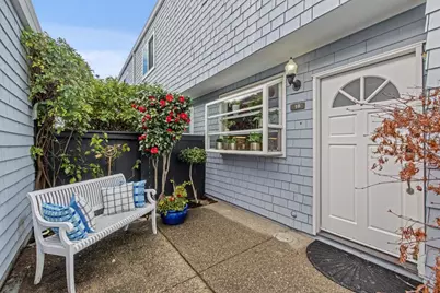 18 Cape Hatteras Ct, Redwood City, CA 94065 - Photo 31